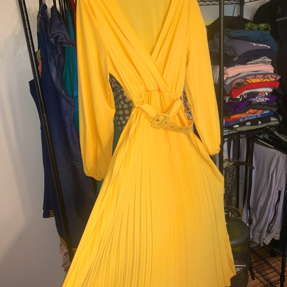 Sunshine Gold pleated maxi dress with belt; XXXL